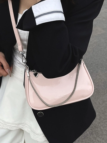 Bolso de Axila de Cuero PU Brillante para Mujer Bolso de Hombro de Color Sólido Versátil Con Cadena de Metal Corazón