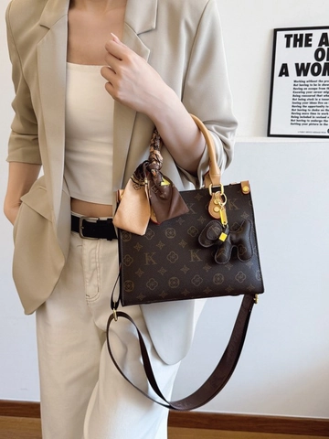 Mode PU Leder Monogramm Tote Bag Für Damen Vintage Genähte Handtasche Mit Seidenschal Und Anhänger Luxus Umhängetasche