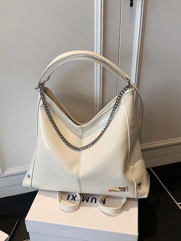 Glänzende PU Leder Große Kapazität Tote Bag Für Damen Vintage Schultertasche Mit Silberner Kette Herzanhänger Mode Pendeln Handtasche