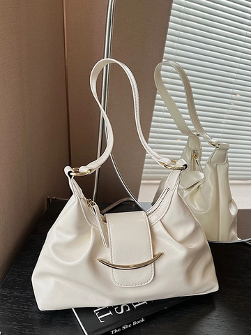Borsa a Tracolla Vintage in Pelle PU per Donna Grande Capacità Borsa a Spalla Minimalista Urbana Con Pieghe E Decoro in Metallo