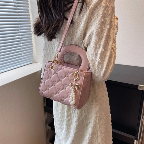 French Niche Style Women Quilted Crossbody Bag Heart Rhombus Pattern Handbag With Artificial Pearl Bow Charm PU Leather Lady Bag