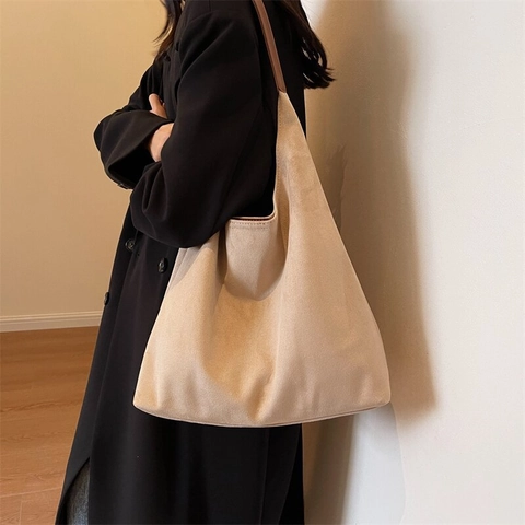 Women Large Capacity Flannel Shoulder Bag Minimalist Matte Suede Tote Bag Versatile Commuting Underarm Hobo Bag Solid Color Retro Purse