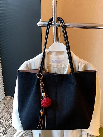 Bolso Tote de Gamuza de Gran Capacidad para Mujer Bolso de Hombro Minimalista Con Colgante de Bola de Peluche para Diario
