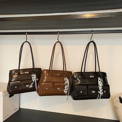 Borsa a Spalla Tote in Pelle PU Lucida Vintage per Donna Handbag Pendolare di Grande Capacità con Tasche Multiple Hardware Argento