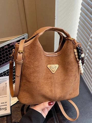 Borsa a Secchiello Vintage in Scamosciato per Donna Borsa a Tracolla Smerigliata Con Targa in Metallo Triangolare e Ciondolo in Perle di Legno Grande Capacità Tote Bag Con Pochette