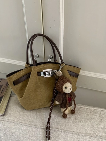 Sac Seau Plissé en Suédine Vintage pour Femme Grande Capacité Sac à Épaule Bandoulière Avec Pendentif Ours Style Streetwear