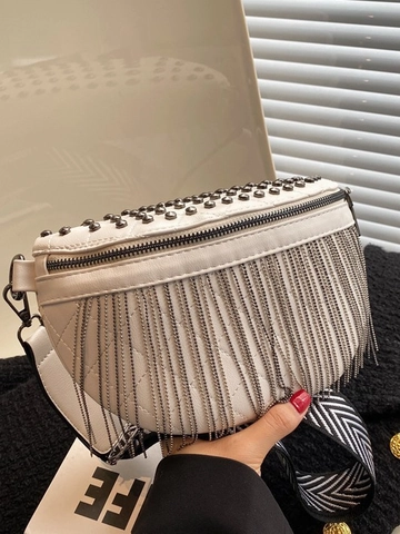 Mode PU Leder Niete Quaste Umhängetasche Für Damen Urban Einfache Gesteppte Mondform Satteltasche Breiter Gemusterter Gurt