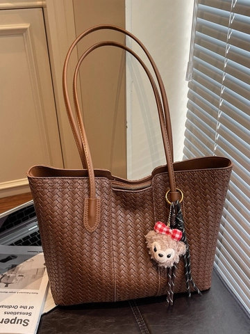 Damen Große Kapazität Gewebte PU Leder Tragetasche Retro Minimalistisch Mode Pendler Umhängetasche Mit Cartoon Plüsch Anhänger