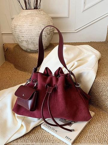 Damen Matte PU Leder Beuteltasche Große Kapazität Kordelzug Schultertasche Mit Minigeldbörse Retro Minimalistische Umhängetasche