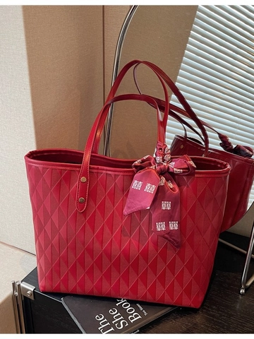 Women Large Capacity Tote Bag PU Leather Quilted Wave Pattern Shoulder Bag Elegant Handbag With Satin Scarf Decoration