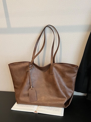 Vintage Retro Minimalist Large Capacity PU Leather Tote Bag For Women Fashion Commuter Shoulder Bag With Hanging Tag