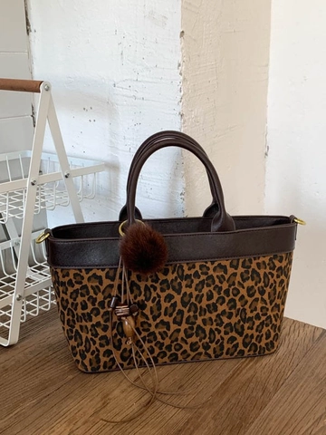 Vintage Leopard Print Faux Suede PU Leather Tote Bag For Women Large Capacity Shoulder Bag With Tassel Pom-pom Charm