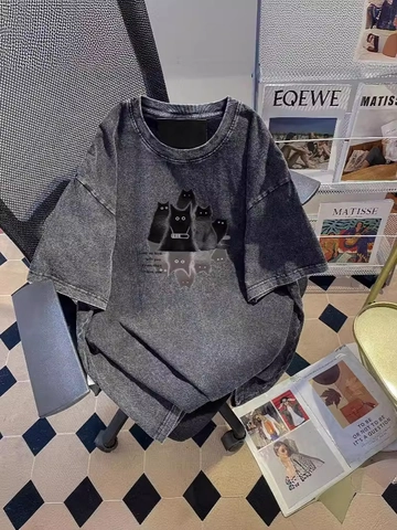 T-Shirt da Donna Vintage in Cotone Grigio Carbone Lavato con Grafica Gatto Nero Stampata Vestibilità Ampia Oversize Girocollo