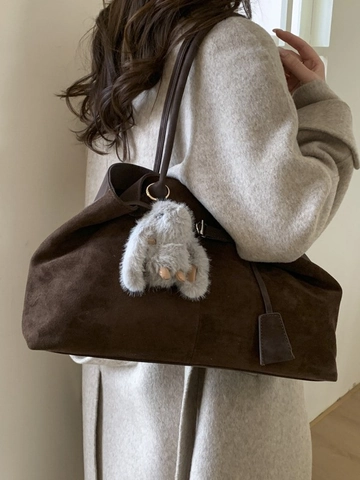 Tote Bag Femme Grande Capacité en Cuir PU Texture Daim Sac à Main Minimaliste avec Pendentif Peluche pour Trajets