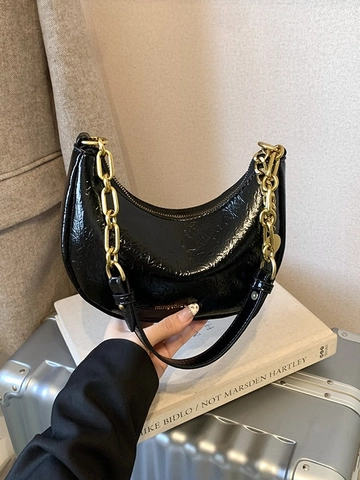 Damen Vintage PU Leder Halbmond Schultertasche Glänzende Knitteroptik Crescent Crossbody Tasche Mit Goldener Metallkette Casual Hobo Handtasche