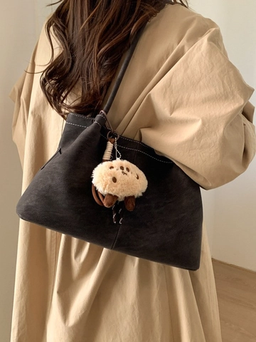Women Large Capacity PU Leather Tote Bag Minimalist Retro Shoulder Bag With Plush Pendant Casual Commuter Fashion Handbag