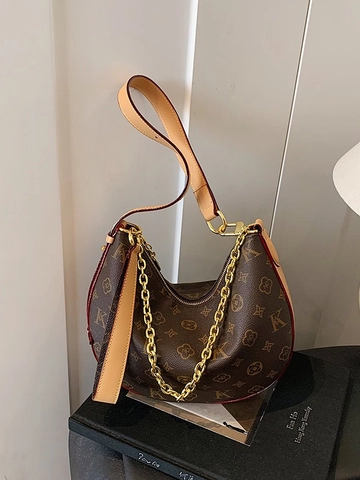 Bolso Hobo de Cuero PU Estampado Vintage para Mujer Bolso de Hombro de Axila Media Luna Con Cadena de Metal Monograma Retro Moda