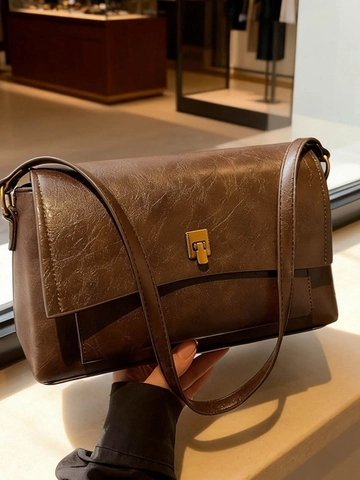 Borsa a Spalla in Pelle PU Vintage da Donna Retro Texture di Cera d'Olio Borsa Sottobraccio Con Fibbia in Metallo Borsa da Pendolare Quadrata