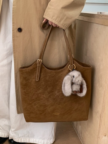 Women Large Capacity Tote Bag PU Leather Vintage Minimalist Shoulder Bag With Plush Bunny Keychain Commuter Handbag