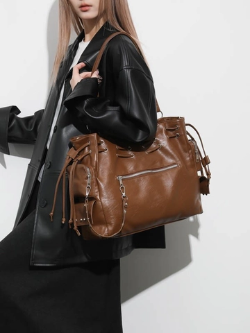 Vintage Grote Capaciteit PU Leer Schoudertas Voor Vrouwen Multi Pocket Tote Bag Met Klinknagels Trekkoord Mode Forenzentas