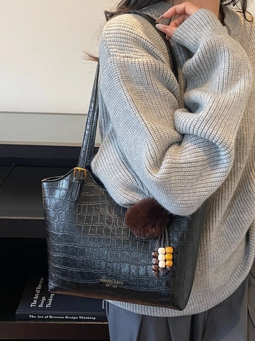 Retro Crocodile Pattern Tote Bag Large Capacity Commuter Shoulder Bag PU Leather Handbag With Fur Ball Pendant For Women
