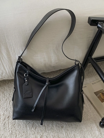 Minimalist Retro PU Leather Shoulder Bag For Women Large Capacity Hobo Bag With Adjustable Strap Solid Color Underarm Bag
