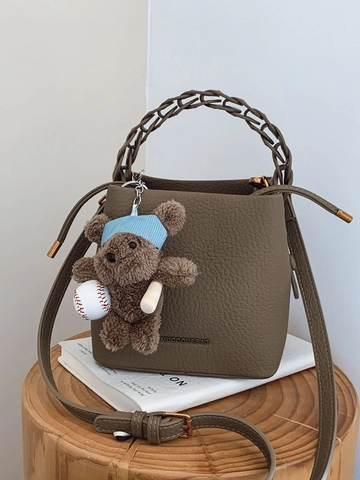 Borsa a Secchiello in Pelle PU Motivo Litchi Con Manico Intrecciato Borsa a Tracolla Grande Capacità Con Pendente Orso