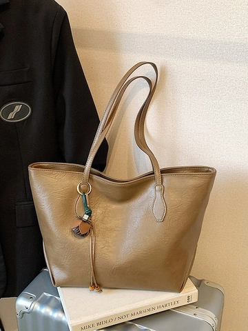 Women Large Capacity PU Leather Tote Bag Fashion Solid Color Commuting Shoulder Bag With Pendant Retro Handbag