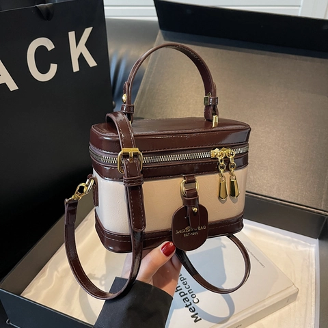 Borsa a Scatola da Donna Vintage in Pelle PU Retro Tracolla Lucida Borsa a Mano Beauty Case 2025 Nuova Piccola Borsa Quadrata