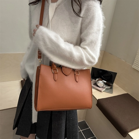 Petit Sac Carré en Cuir PU pour Femme Texture Litchi Sac à Main Minimaliste Bandoulière avec Longue Sangle