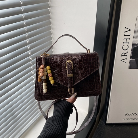 Sac Bandoulière Vintage en Cuir PU à Motif Crocodile pour Femme Petit Sac à Main Carré Mode Avec Pendentif en Perles de Bois