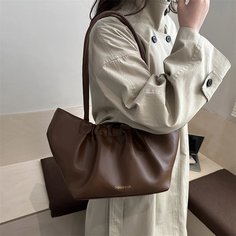 Borsa Tote Donna a Pieghe Nuvola in Pelle PU Borsa a Spalla Grande Capacità Moda Borsa a Mano Elegante Streetwear Quotidiana