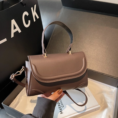 Women Vintage PU Leather Shoulder Bag Minimalist Flap Handbag Elegant Stitching Crossbody Bag For Daily Commuting Ladies