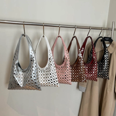 Vintage Gothic Rivet Underarm Bag For Women Large Capacity Punk Hobo Shoulder Bag PU Leather Commuter Messenger Handbag