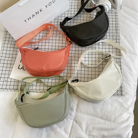 Sac Bandoulière Femme Minimaliste en Nylon Croissant Léger Imperméable Tissu Oxford Sac Épaule Dumpling Décontracté Voyage Sangle Réglable