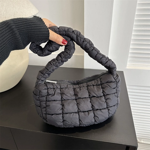 Women Korean Style Quilted Puffer Underarm Bag Nylon Solid Color Cloud Shoulder Bag Lightweight Soft Zipper Handbag Fashion Accessory