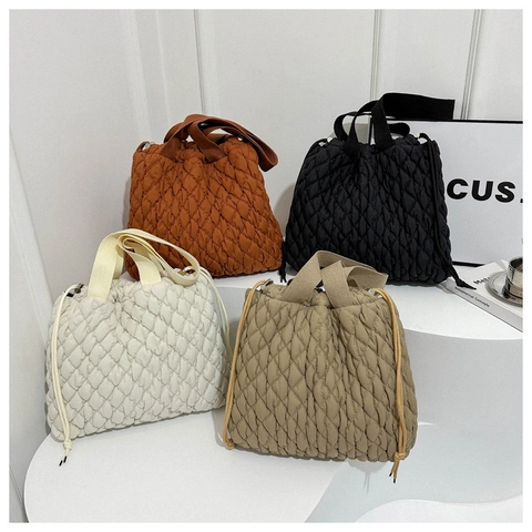Dames Gewatteerde Schoudertas Groot Ruitpatroon Trekkoord Emmer Tote Bag Urban Minimalistisch Polyester Woon-werkverkeer Handtas