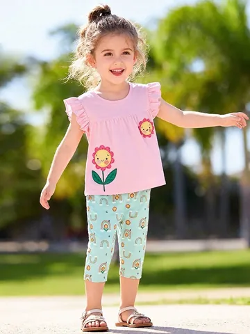 Set di Abbigliamento Casual Estivo da Ragazza Top in Cotone con Applique di Girasole e Pantaloni Capri con Stampa Arcobaleno