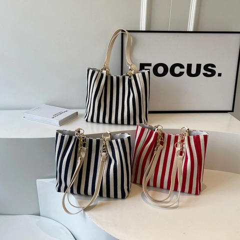 Gestreifte Canvas Tote Bag Mit PU Leder Griff Metallkette Dekoration Große Kapazität Schulter Handtasche Für Damen