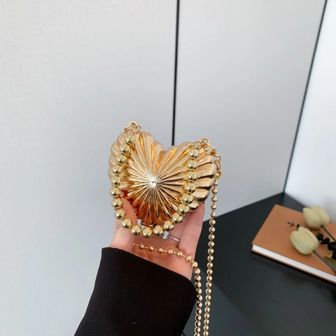 Heart Shaped Metal Mini Crossbody Bag Pleated Texture Beaded Chain Evening Handbag Women Fashion Accessory