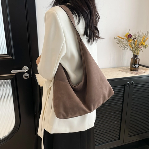 Women Suede Hobo Bag Large Capacity Minimalist Retro Shoulder Tote Solid Color Casual Daily Fashion