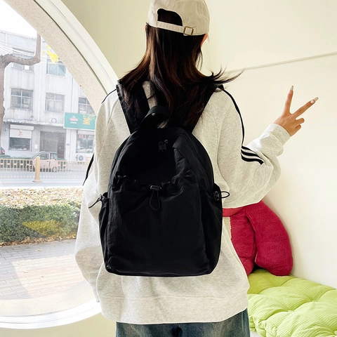 Sac à Dos en Nylon Minimaliste de Couleur Unie Grande Capacité Sac d'École Unisexe Voyage Extérieur Stockage Cordon pour Homme Femme