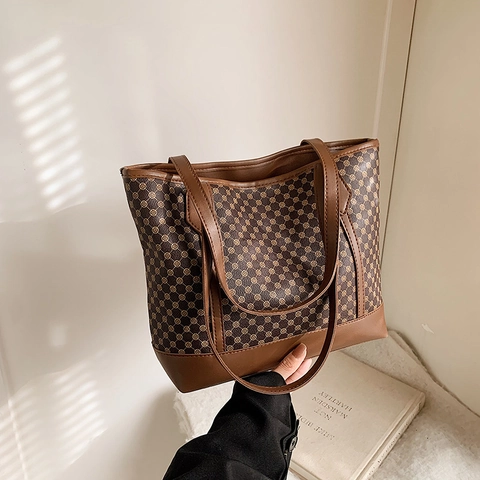 Retro Women PU Leather Tote Bag Large Capacity Monogram Print Geometric Pattern Vintage Shoulder Handbag Commuter Style