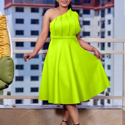 Dames Plus Size One Shoulder Geplooid Flare Midi Jurk Elegant Effen Kleur A-Lijn Avondfeest Bruiloft Gasten Jurk