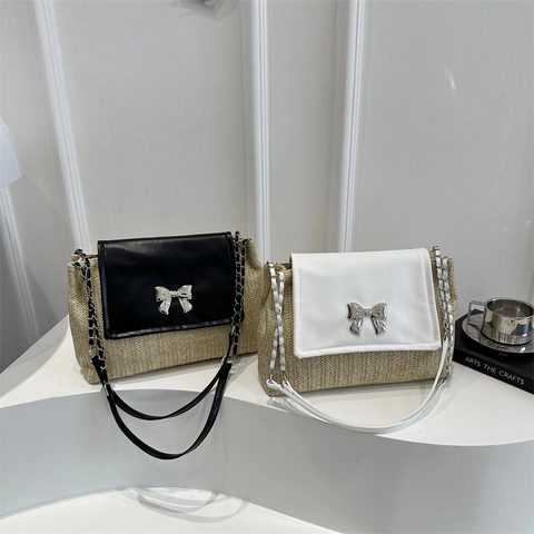 Damen Schleife Stroh Patchwork Schultertasche Sommerurlaub PU Leder Umhängetasche Mit Metallkette Unterachseltasche