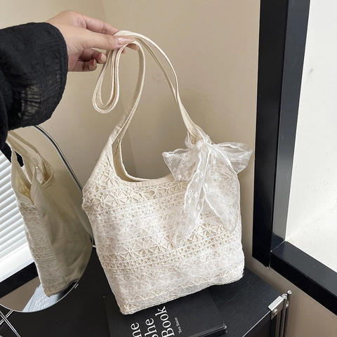 Sac Cabas Tissé en Dentelle Ajourée pour Femmes Style Vintage Français Doux Nœud Sac à Épaule Style Pastoral Frais Loisirs Vacances