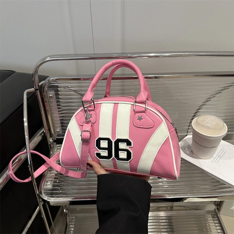 Bolso Bowling Deportivo Retro para Mujer Cuero PU Color Contraste Con Parche de Número y Remaches de Estrella Bolso de Hombro