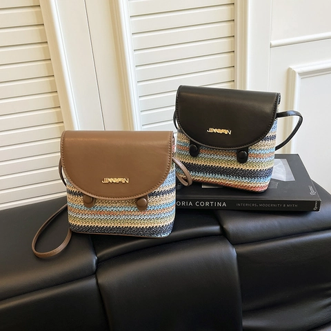 Borsa a Tracolla da Donna alla Moda in Pelle PU Patchwork di Paglia Tessuta Righe Multicolore Borsa Quadrata con Chiusura Magnetica Borsa Piccola da Vacanza Quotidiana da Donna