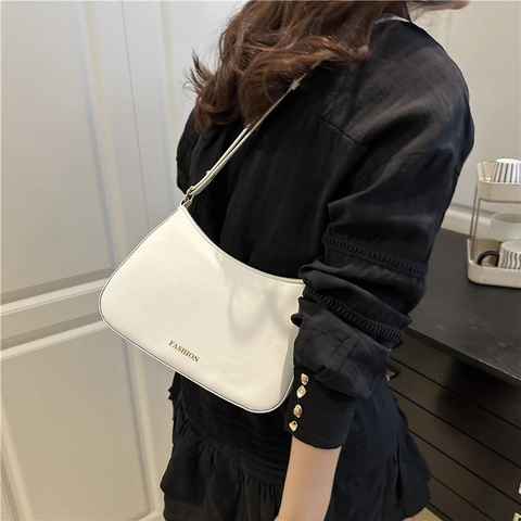 Borsa Sottobraccio Da Donna In Pelle PU Minimalista Mezzaluna Borsa A Tracolla Borsa A Spalla Decorazione Lettera Moda Tinta Unita
