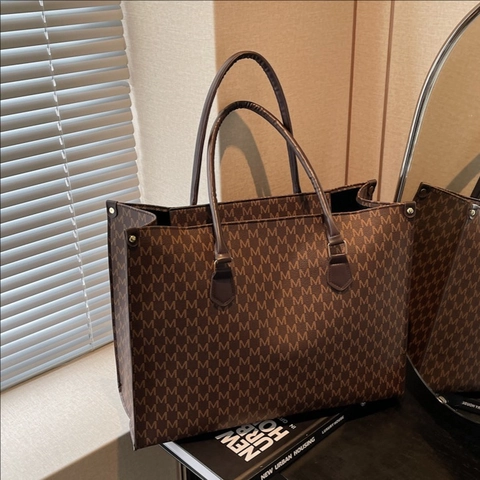 Vintage Large Capacity Tote Bag PU Leather Monogram M Letter Print Commuting Shoulder Handbag Trendy Women Daily